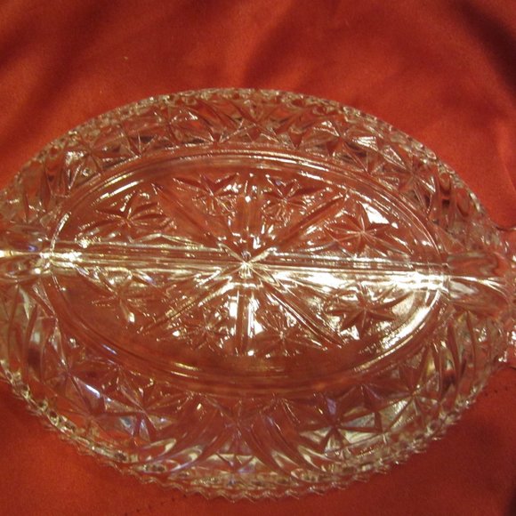 VTG PRESSED GLASS DIVIDED RELISH DISH, ANCHOR HOCKING - Picture 3 of 6